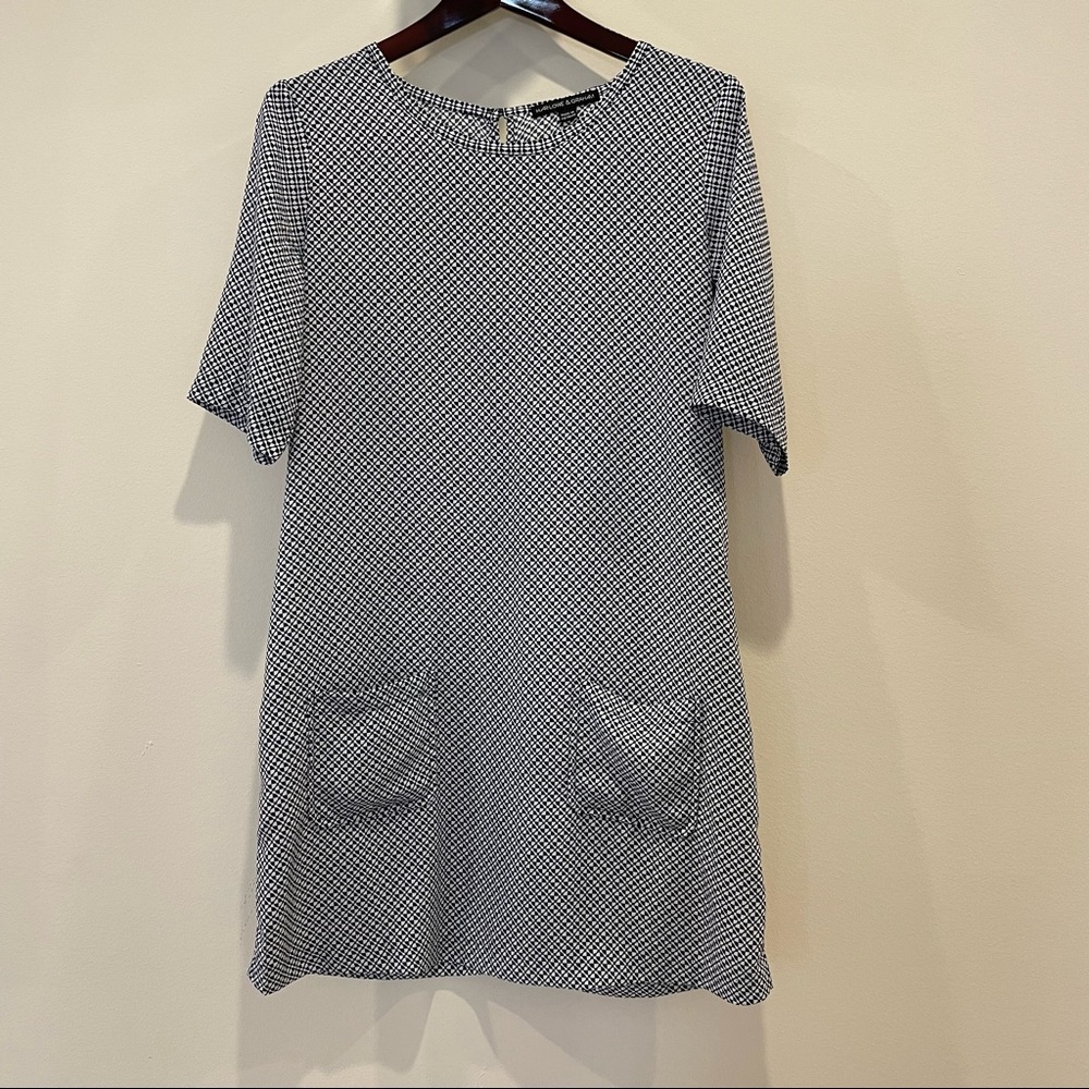 EUC Harlowe & Graham Navy and White Geometric Pattern Dress